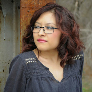 Meet your Posher, Alexia